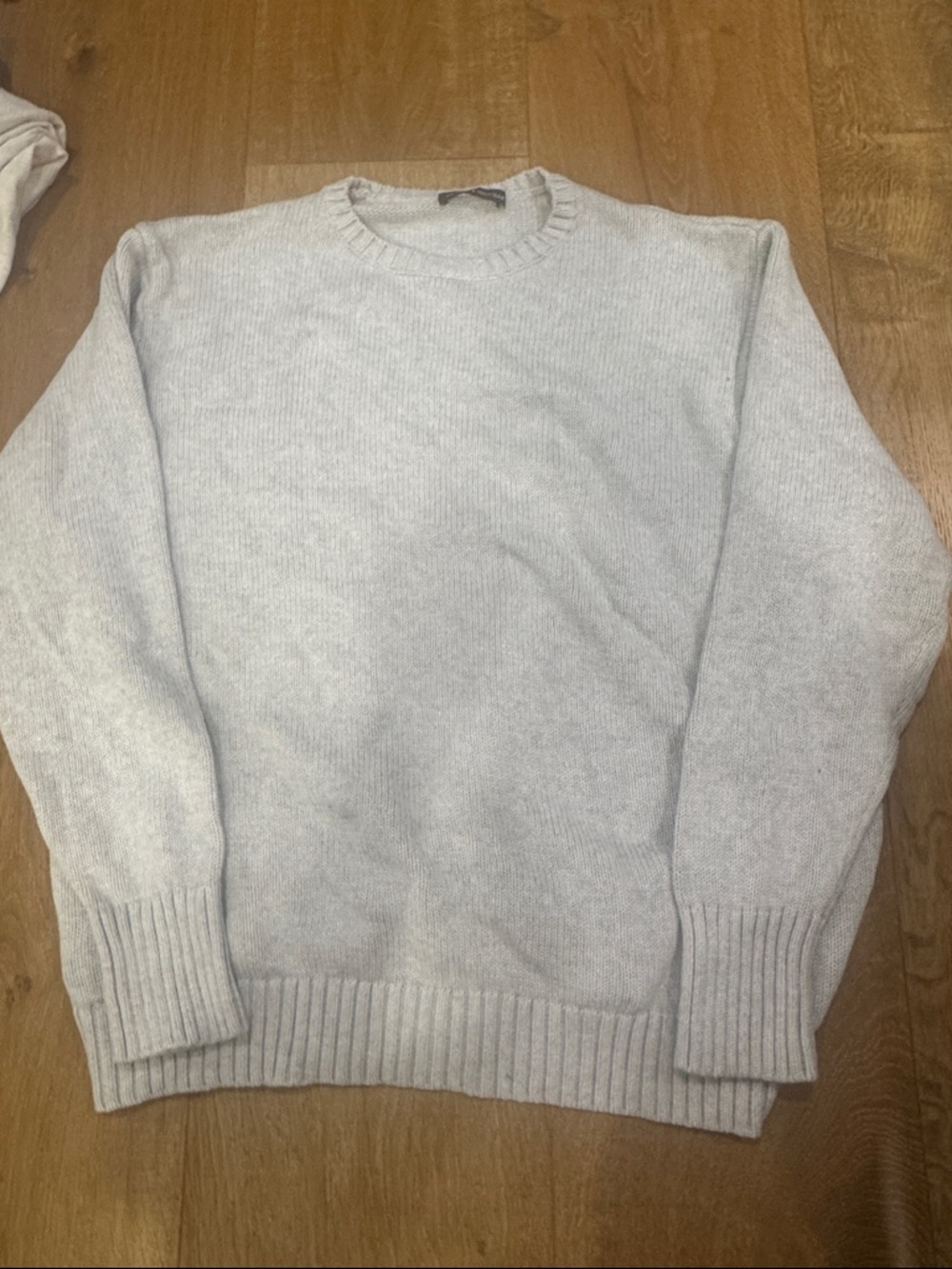Brandy Melville Light Gray Crewneck Sweater